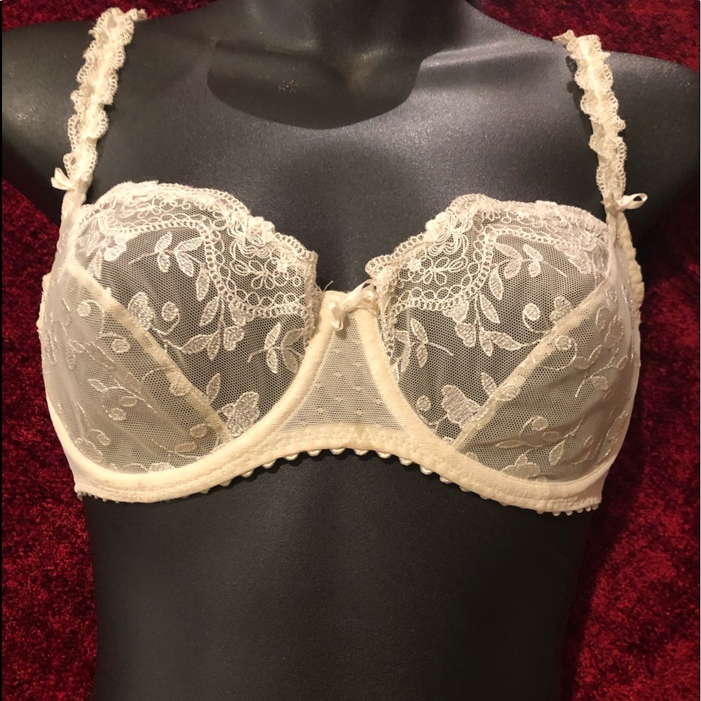 NWOT HAUTE LINGERIE by MARIE JO